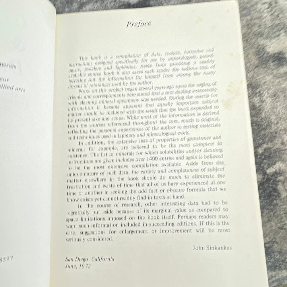 Gemstone & Mineral Data Book 1972 Hardcover‎ John Sinkankas Reference Guide